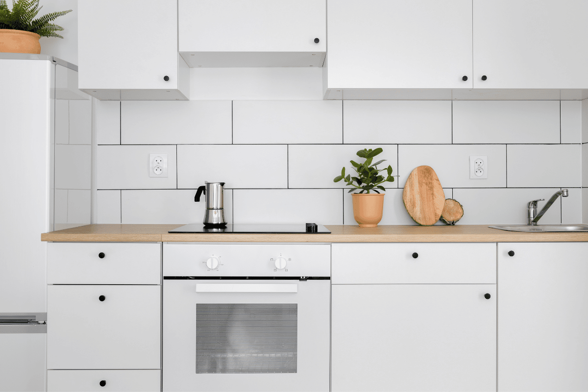 azulejo branco na cozinha