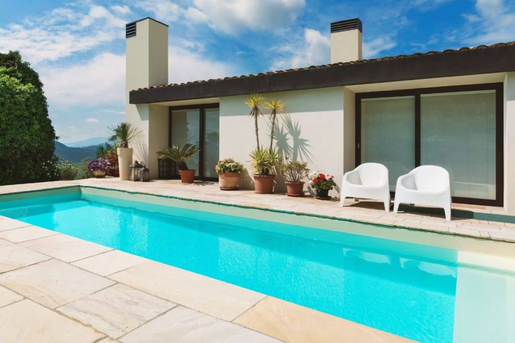 decoração para área da piscina