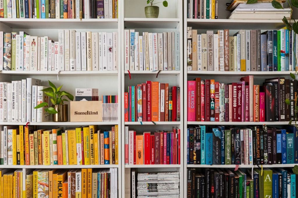 decoração para uma biblioteca em casa