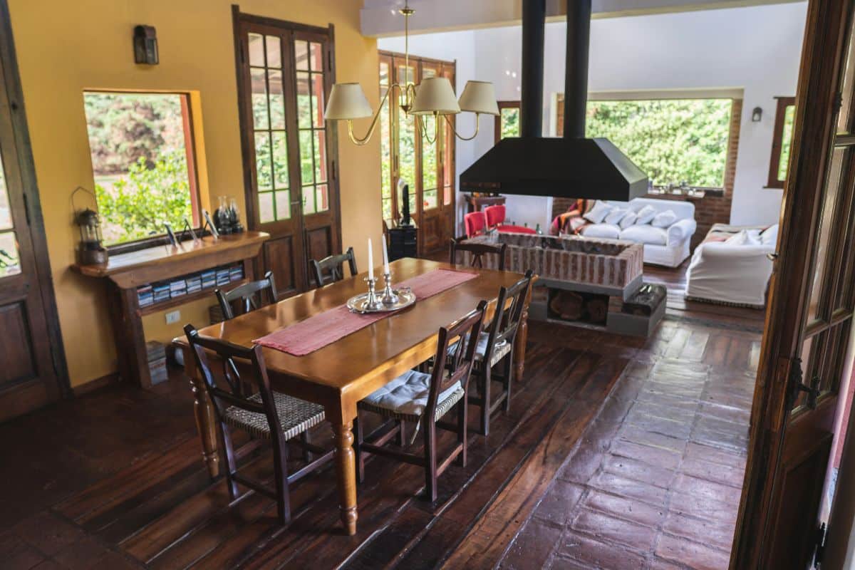 sala de jantar rústica