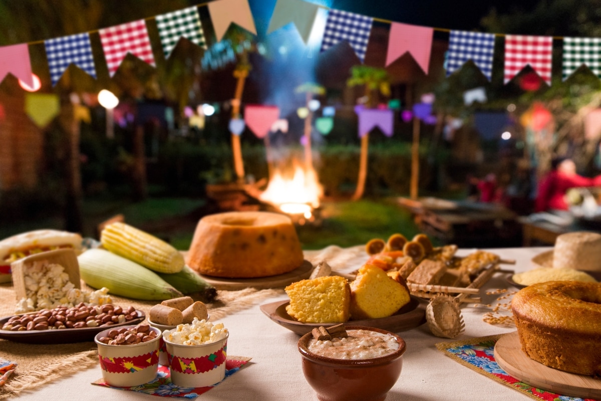 como fazer decoração de festa junina