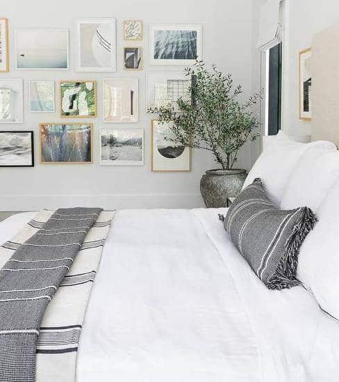 Galeria de parede para decorar o quarto
