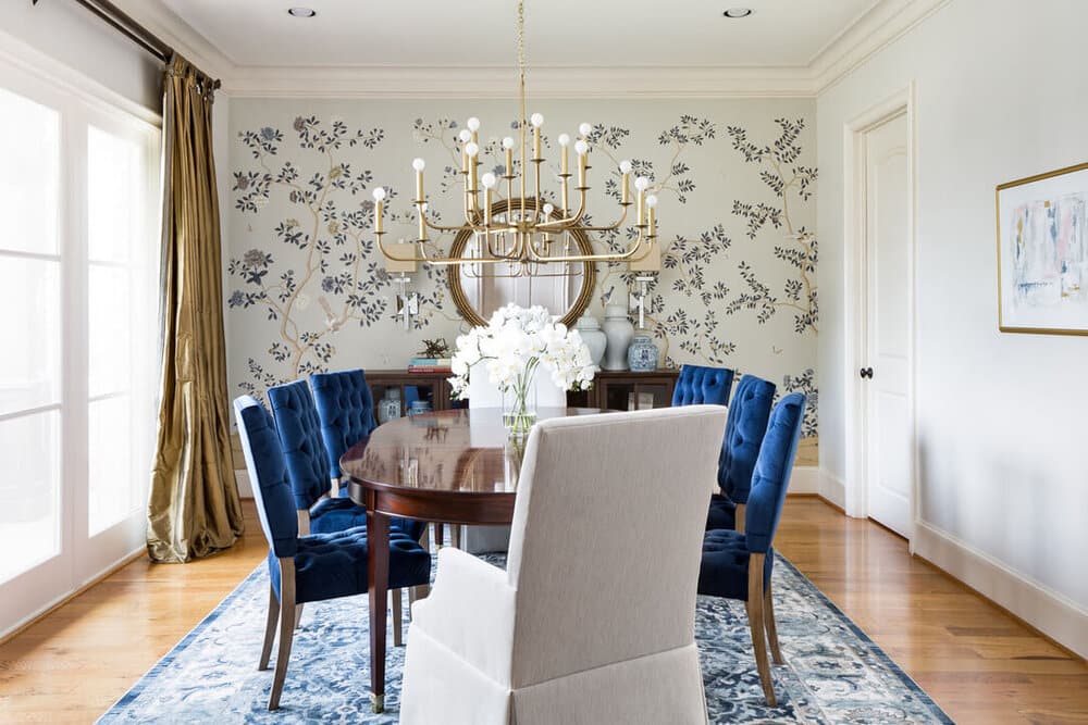 sala de jantar com papel de parede