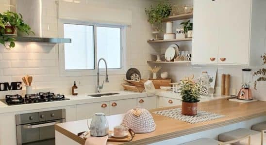 como posso decorar minha cozinha pequena