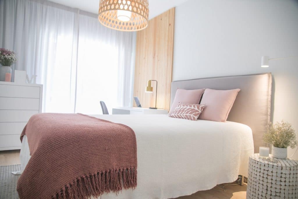 5 ideias de cores relaxantes para o quarto
