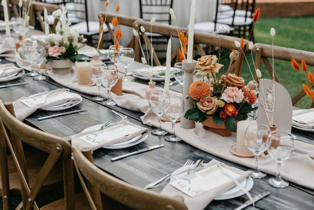 como planejar uma decoração para mini wedding
