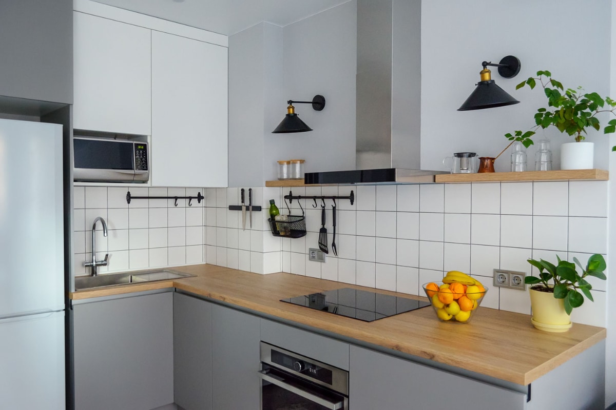 Como deixar uma cozinha bonita e simples? Descubra opções!