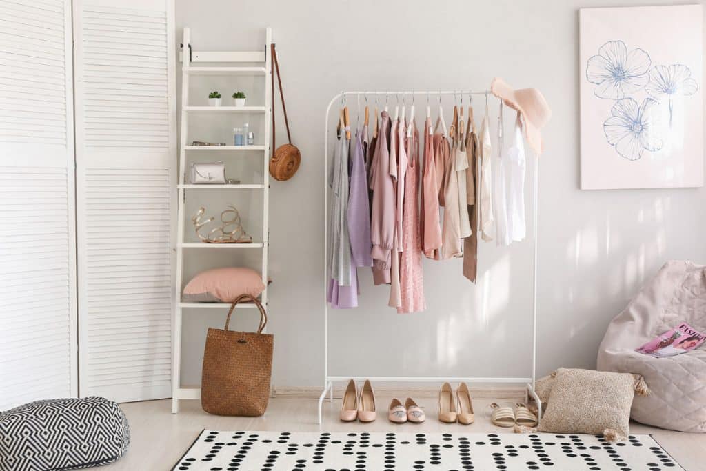 roupas organizadas