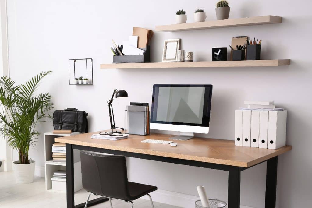 como decorar e organizar mesa de escritorio