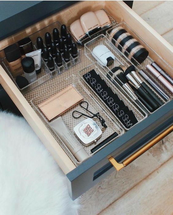ideia para organizar maquiagem