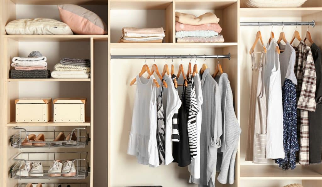 5 Passos para Manter o guarda-roupa organizado