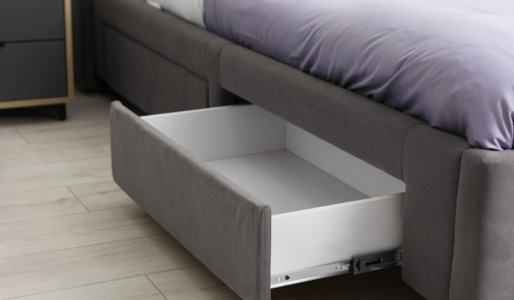 cama com gaveta.
